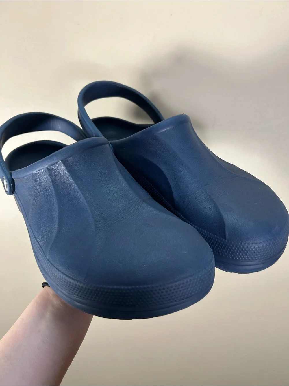 Men’s Crocs Classic Navy Blue Slip On Clogs Size 12